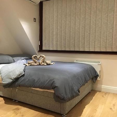 Studio Flat In The Heart Of Golders Green Лондон Екстер'єр фото